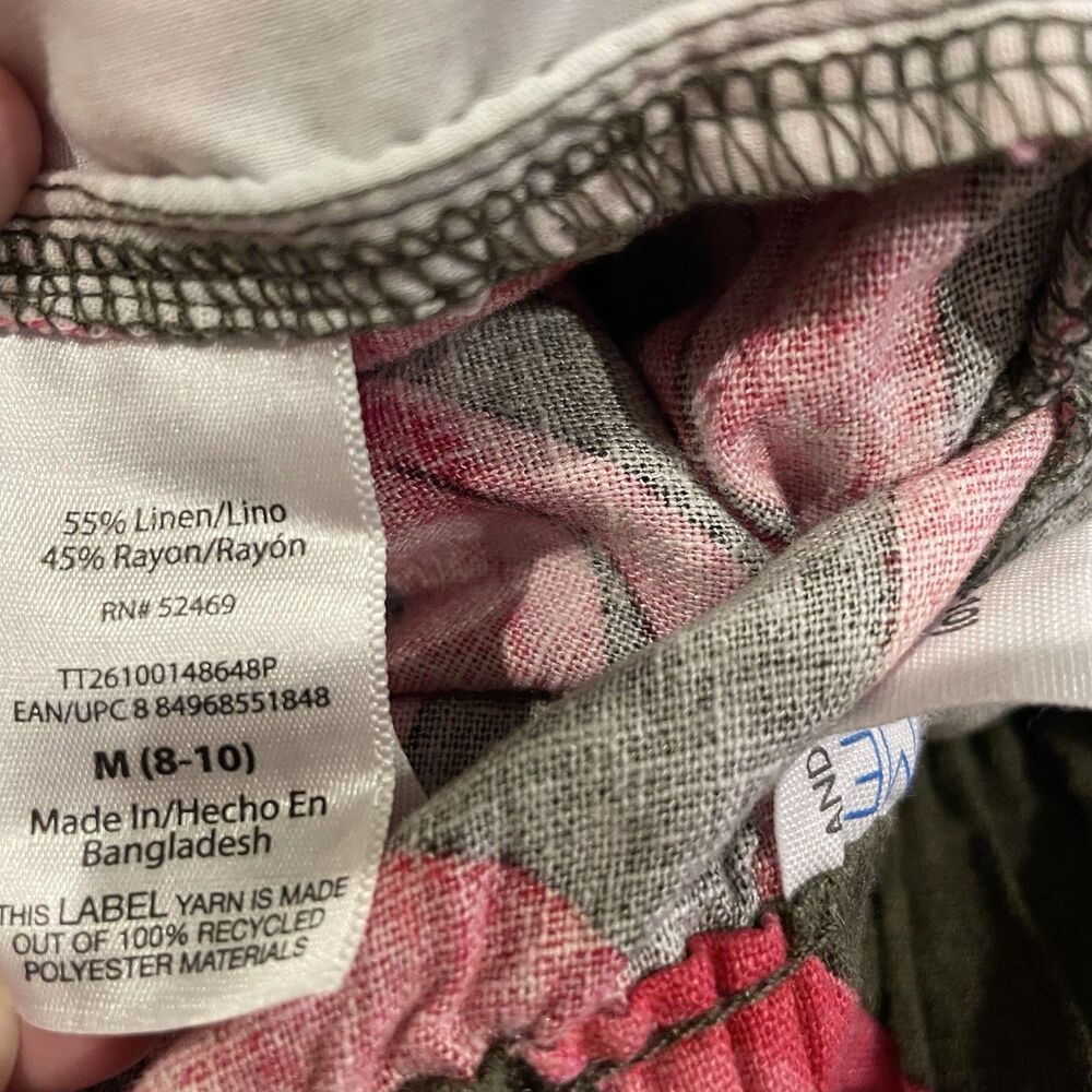 Time and True Women's Linen Blend Pull On Shorts with a Tropical Print M (8-10) - Picture 7 of 7